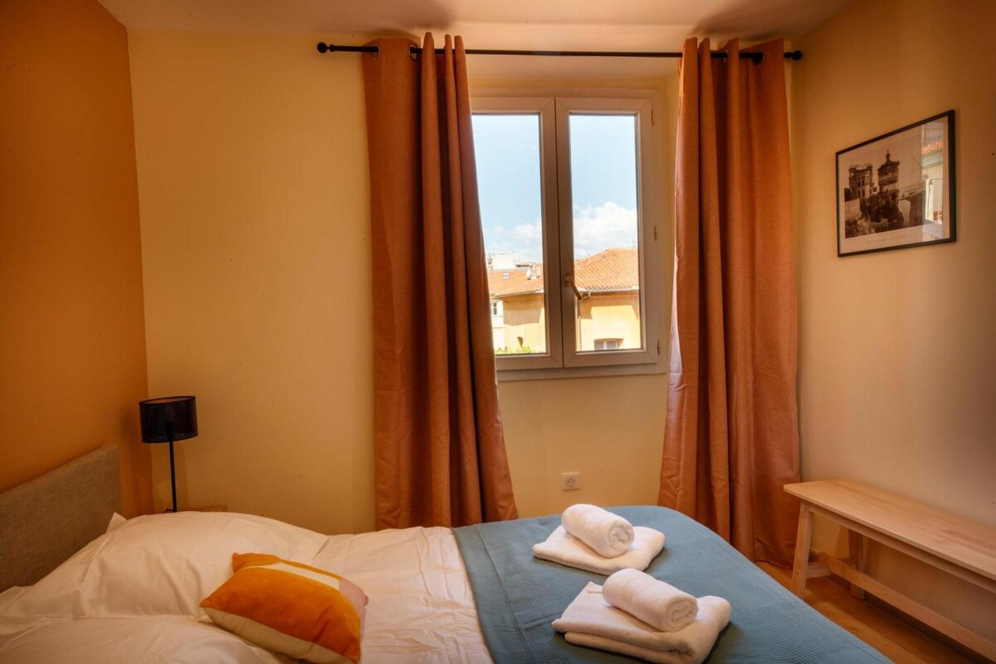 06A2 - Heart Of Old Nice Beautiful Renovated Apartment Exterior photo